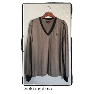 🚹 G by Guess Long Sleeve V Neck